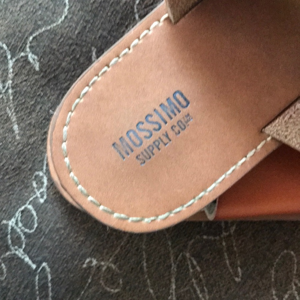 Mossimo Sandals - Picture 2 of 3